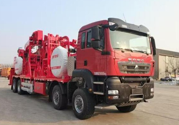 連續(xù)油管作業(yè)車