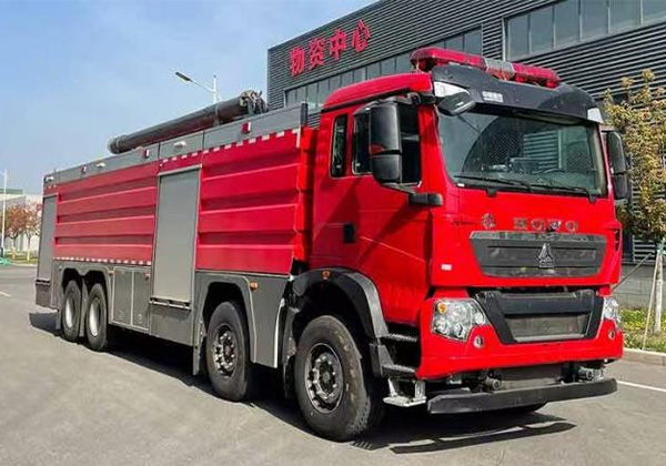 供液消防車