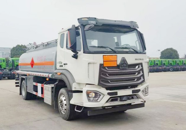 運(yùn)油車